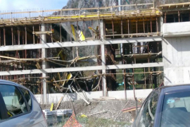 Srušila se skela, povrijeđeno sedam radnika