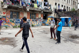 Nakon masovne tuče migranati napali policiju, korišteno vatreno ...