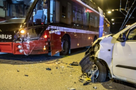 Državljanin BiH vozio sa 2,06 promila pa se zabio u trolejbus u ...