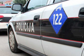 Djevojčica teško povrijeđena u naletu golfa