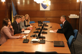 Petrić sa Vigemarkom: Aktivnosti u skladu sa Izbornim zakonom