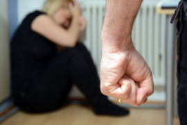 Ženu vezivali lancima i primoravali na prosjačenje