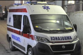 Beba zaglavila adapter WC šolje na glavu, alarmirane sve hitne službe