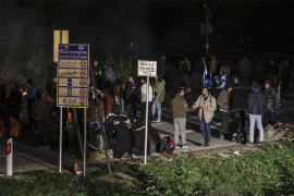 Tuča migranata na GP Maljevac, hrvatska policija postavila vodene ...