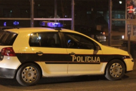 Pritvor za oca i sina zbog napada na policiju