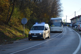 Migranti izmješteni s prelaza u Velikoj Kladuši, granica deblokirana