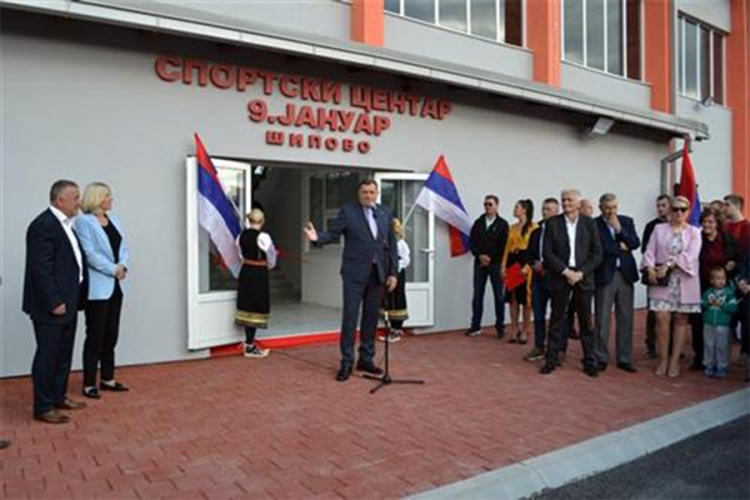 Dodik, Cvijanovićeva i Kovač otvorili sportsku dvoranu