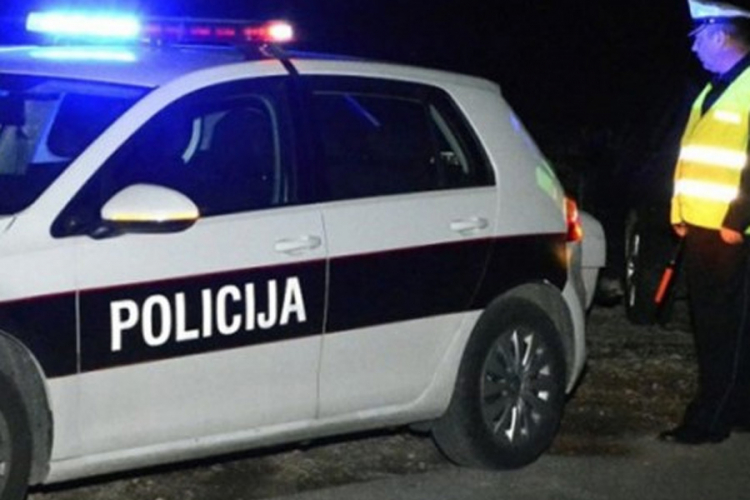 Biciklista i vozač teško povrijeđeni u udesima