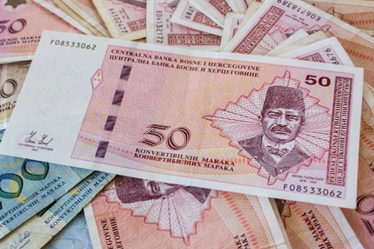Rekordna naplata prihoda, doprinosi premašili milijardu KM