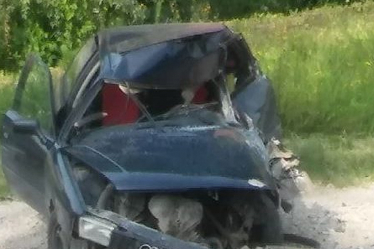 Pet lica povrijeđeno u saobraćajnoj nezgodi