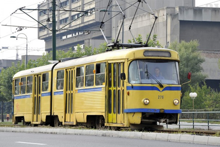 Džeparoš iskočio iz tramvaja nakon krađe