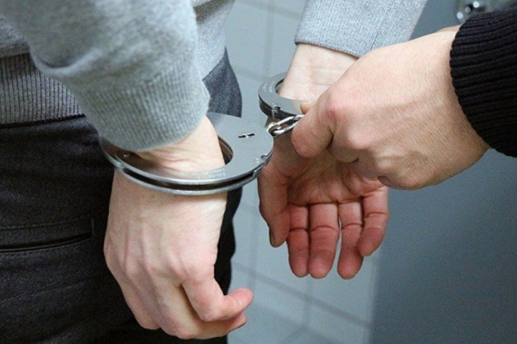 Uhapšen muškarac osumnjičen za slanje pisama sa ricinom