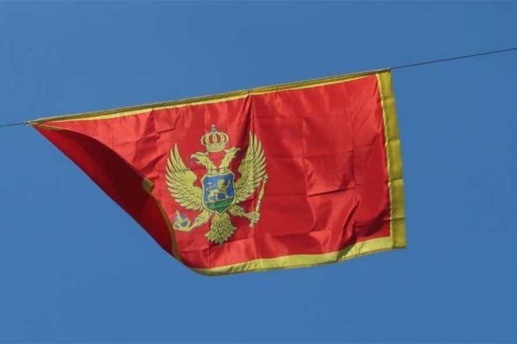 Ko ne ustane na himnu Crne Gore kazna do 2.000 evra