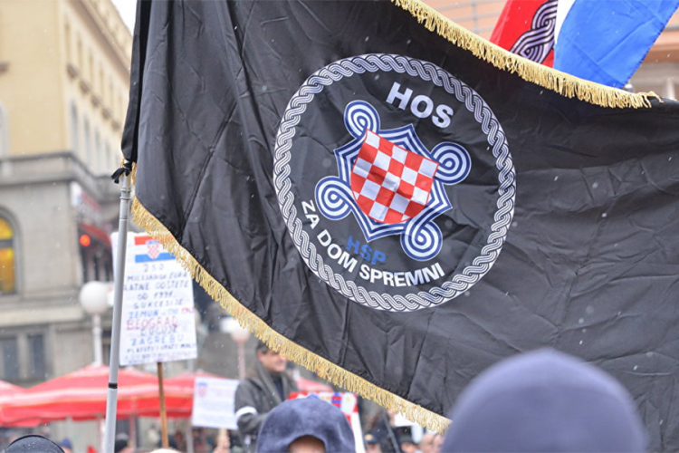 Hrvatski ultradesničar spalio srpske novine