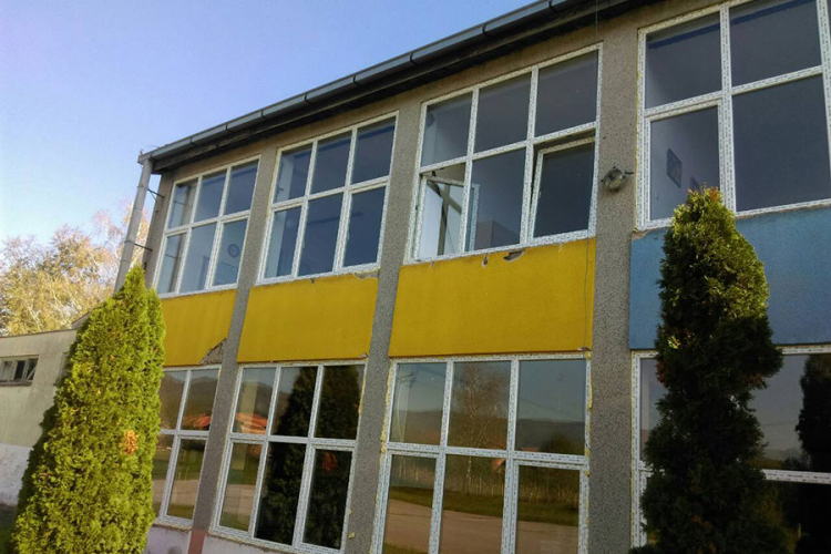 Đaci konačno u toplim učionicama u Mišinom Hanu