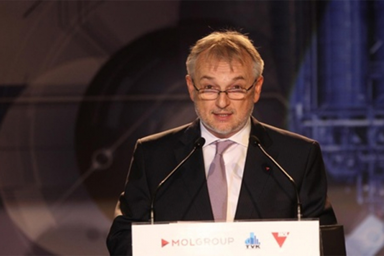 Hernadi: MOL spreman da proda dionice INE Hrvatskoj