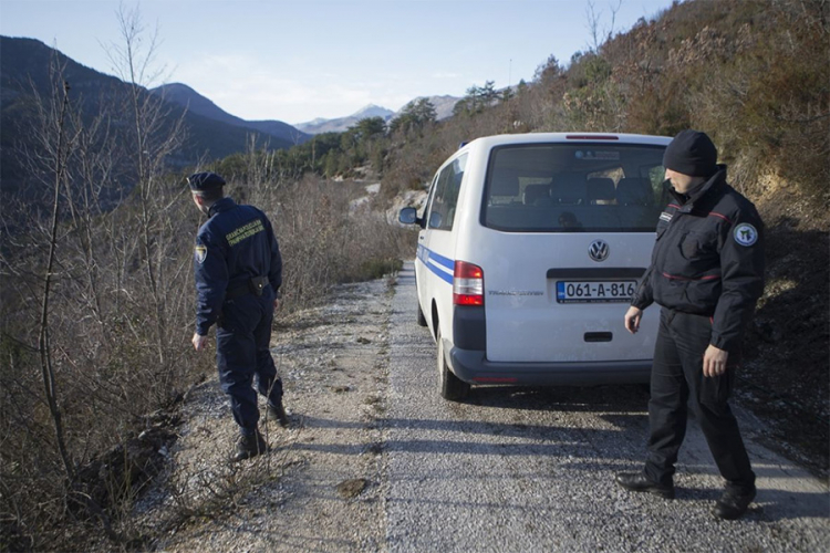 Granična policija BiH hapsi krijumčare migranata u Sarajevu i Mostaru