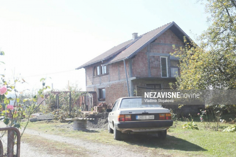 "Nezavisne" u selu Grk: Tuga i nevjerica zbog nastradalog mladića u Rafineriji