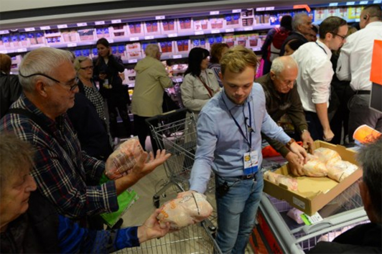 Lidl u Leskovcu: Umalo tuča zbog jeftinih pilića