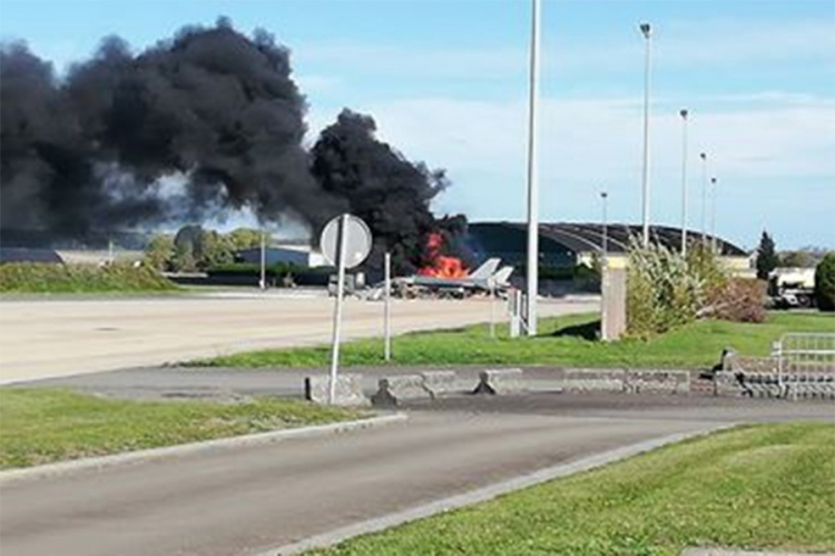 Slučajno zapucao iz topa F-16 i uništio drugi avion