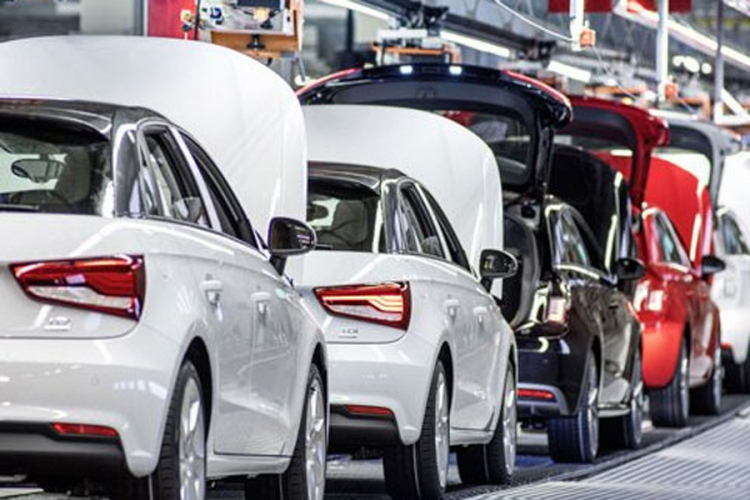 Prodaja automobila pala za više od 23 odsto