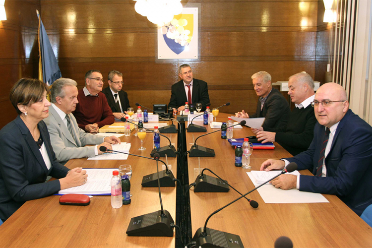 CIK: SNSD i Dodik nisu prekršili izbornu šutnju