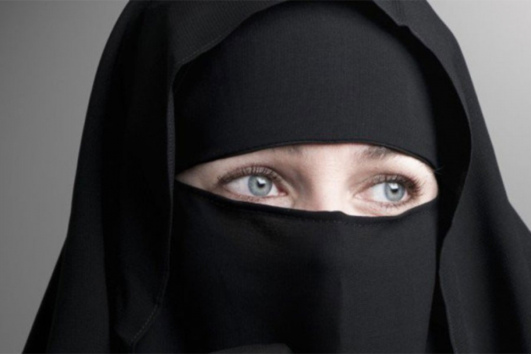 Zabranili nikab na radnom mjestu