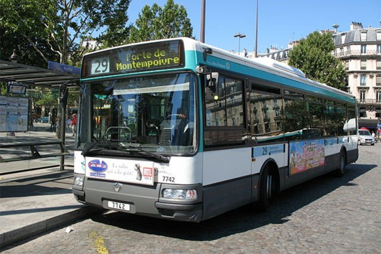 Nisu pomogli putniku u invalidskim kolicima, vozač sve istjerao iz busa