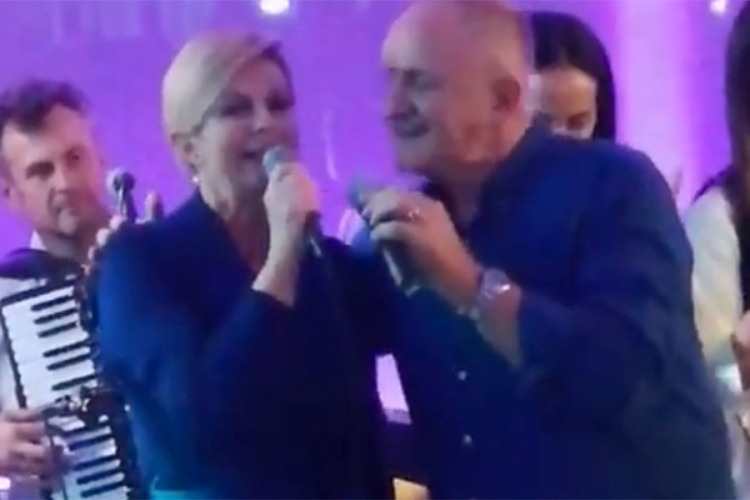 Kolinda zapjevala Hercegovcima