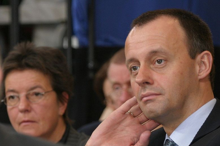 Fridrih Merc mijenja Angelu Merkel?