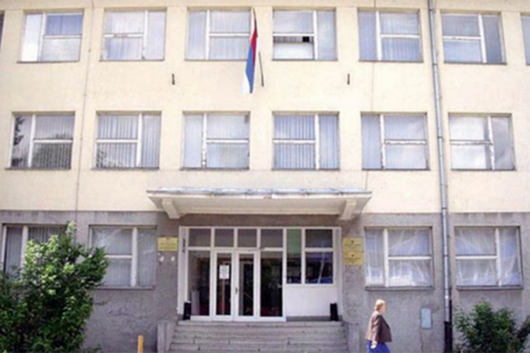 Dobojlija osuđen na pet i po godina: Zajedno pili, pa ga opljačkao