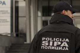 Pogledajte kako su pripadnici SIPA spasili migranta koji se utapao u ...