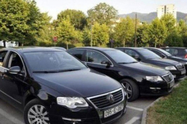 Vlada FBiH prodaje 31 vozilo za 116 hiljada KM