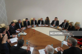 Počeo sastanak delegacija SNSD-a i HDZ-a