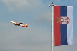 Na beogradskom aerodromu podignuta najveća srpska zastava