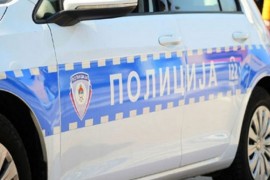 Kamion udario u auto u zaustavnoj traci na "9. Januaru"