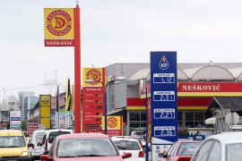 Gorivo jeftinije do sedam feninga