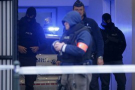 Napadač nožem ranio policajca uzvikujući "Alahu ekbar"