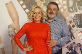 Brena od muža dobila mikrofon od 30.000 evra