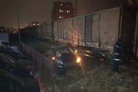 Vozač rendž rovera teško povrijeđen u sudaru s vozom