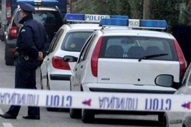 Beba pala sa zgrade, sumnja se da ju je bacila majka