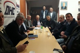 Stojanović i Dangubić u prepucavanju zbog fotelje u DNS-u