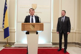 Komšić: DF zajedno sa SDP-om i Našom strankom čini dogovoreni ...