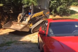Zatekao kćerku s momkom u autu pa joj očitao "tešku" lekciju