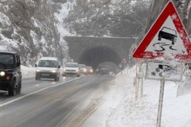 Vozači oprez, poledica na putevima