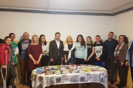 Organizacija "Mali svet Kanada" donirala knjige Domu "Rada ...