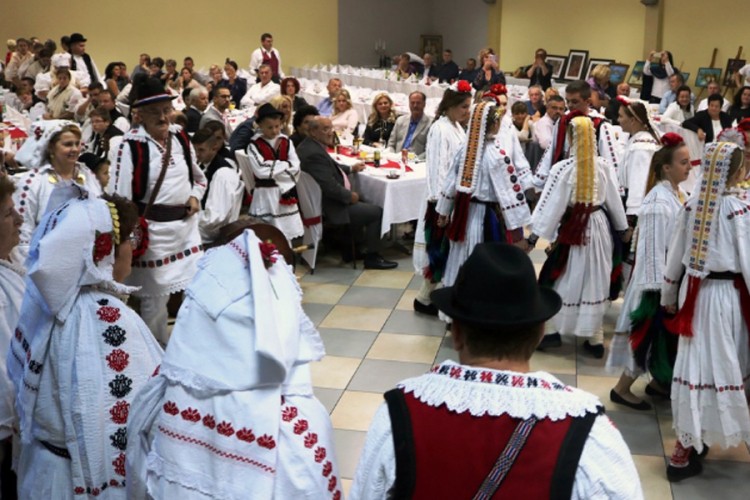 Koncert folklora "Kolo prijateljstva"