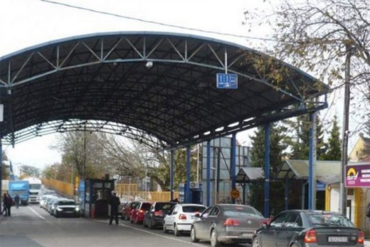 Gužve na graničnim prelazima prema Hrvatskoj