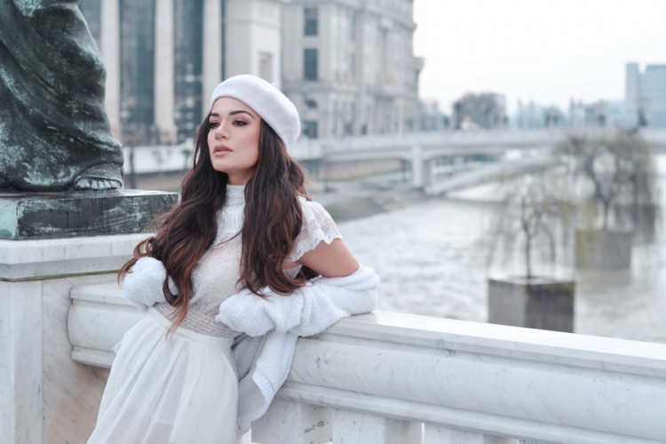 Elena Risteska za "Nezavisne": Danas je retkost da ti kolega pokloni pesmu