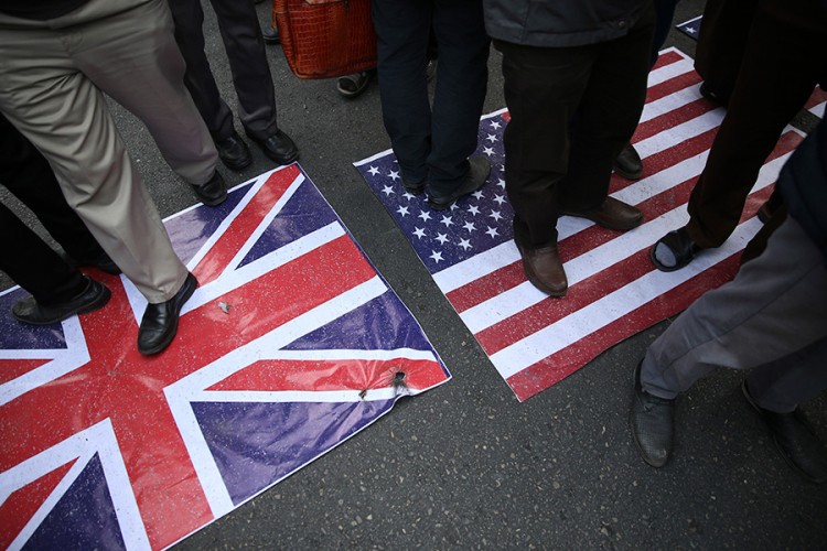 Stupile američke sankcije Iranu, Teheran najavljuje kršenje